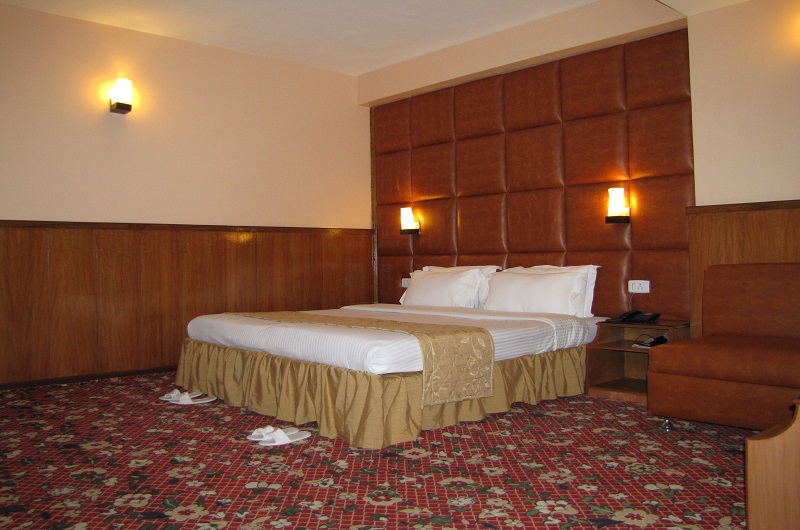 Yarlam Resort-Deluxe Room